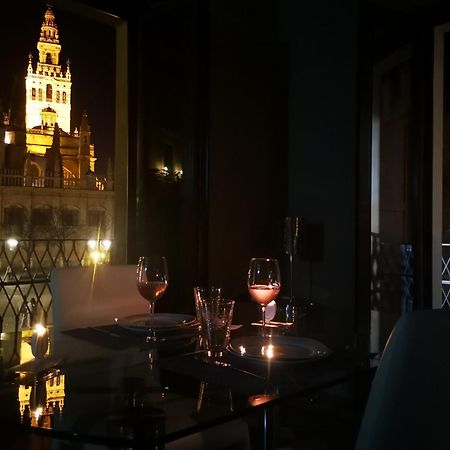 Luxury Apartment With Views To Alcazar, Cathedral And Giralda. Sevilha Exterior foto