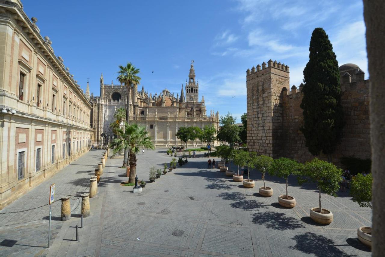 Luxury Apartment With Views To Alcazar, Cathedral And Giralda. Sevilha Exterior foto
