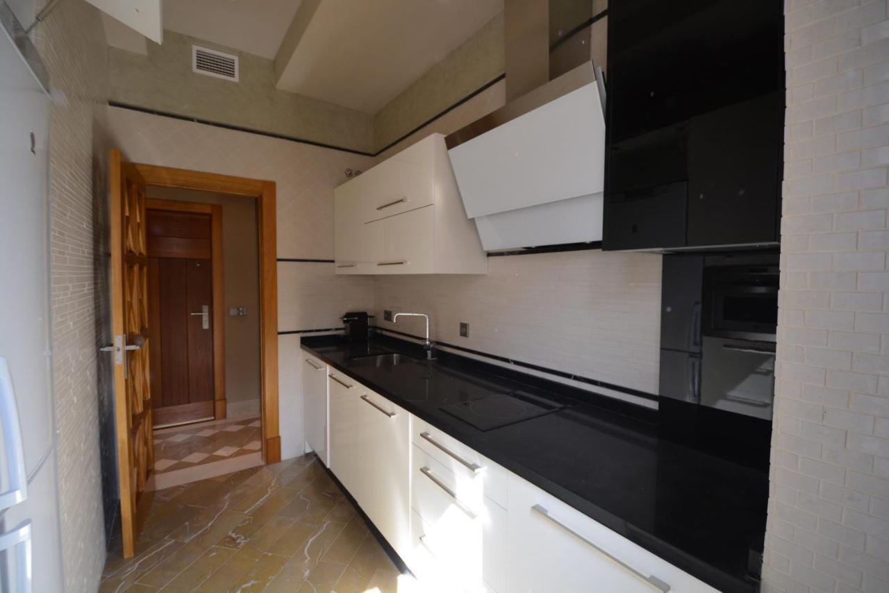 Luxury Apartment With Views To Alcazar, Cathedral And Giralda. Sevilha Exterior foto
