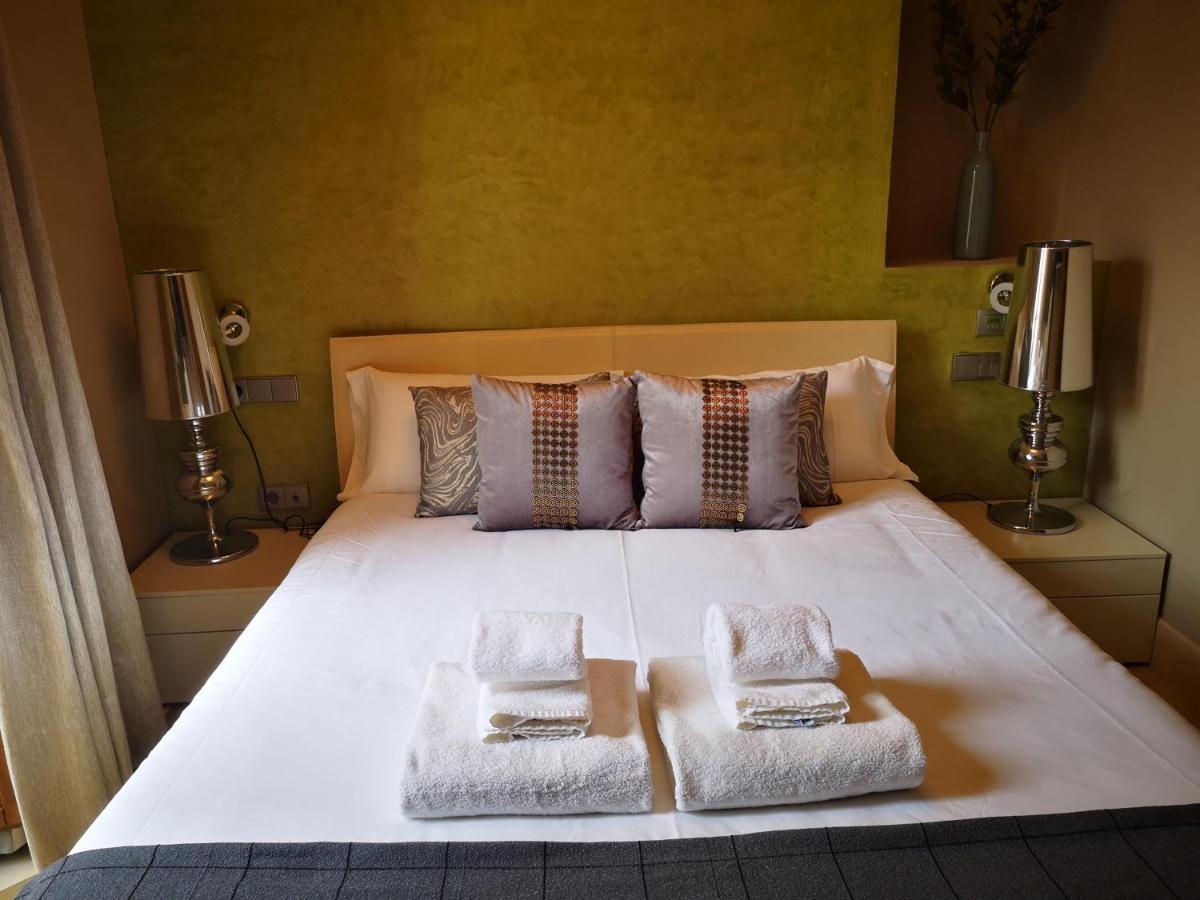Luxury Apartment With Views To Alcazar, Cathedral And Giralda. Sevilha Exterior foto